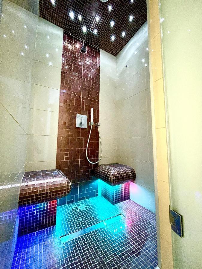بودابست Pearl Lux Residency - Finn Sauna & Steam Room المظهر الخارجي الصورة