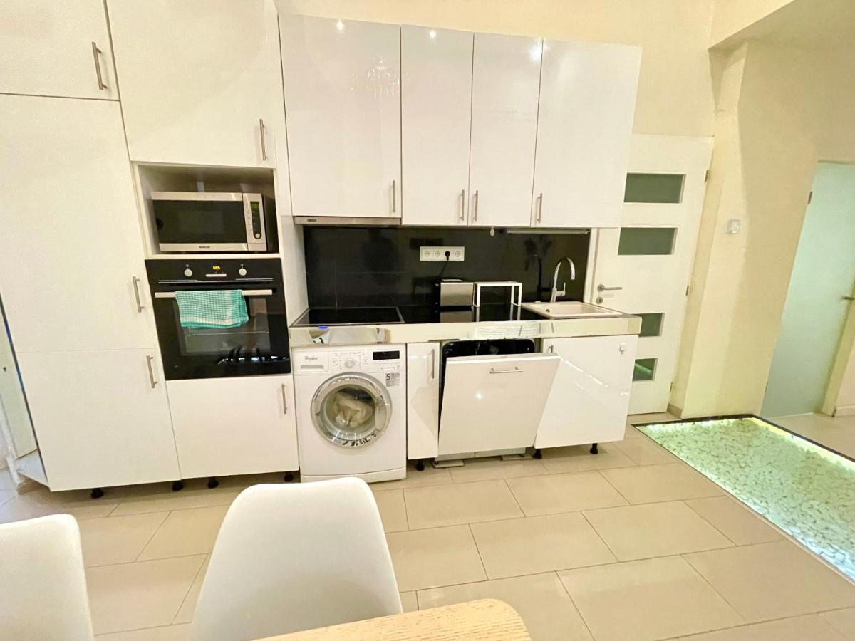 بودابست Pearl Lux Residency - Finn Sauna & Steam Room المظهر الخارجي الصورة